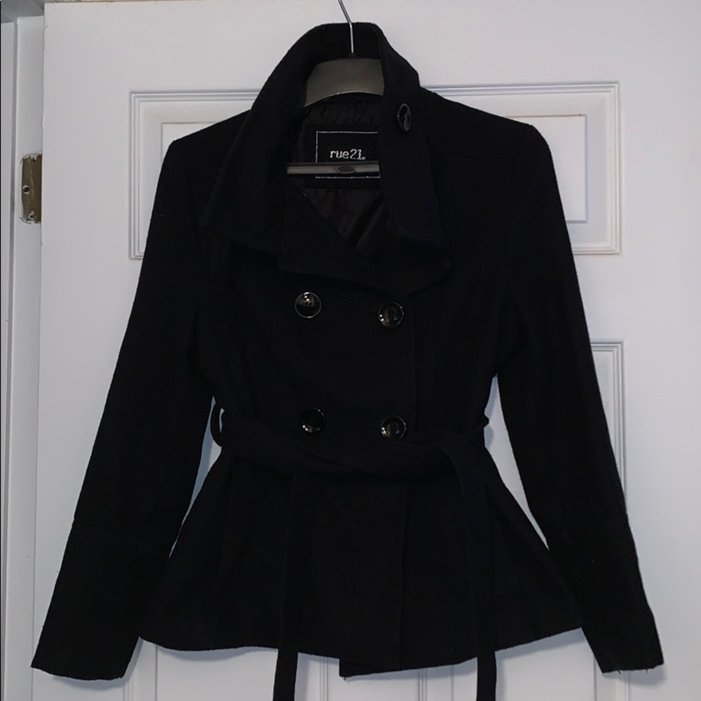 Funnel neck tie pea coat